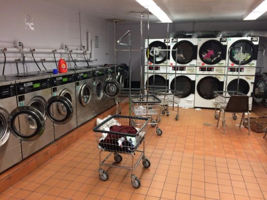 If Westview Goes Market - Learning from Manhattan Park's Decline Manhattan Park Laundry Room at 4:00 a.m., abandoned laundry in driers and washers, debris on the floor. Facilities are forced to handle tenants far in excess of the number for which they were designed. The results are everywhere.