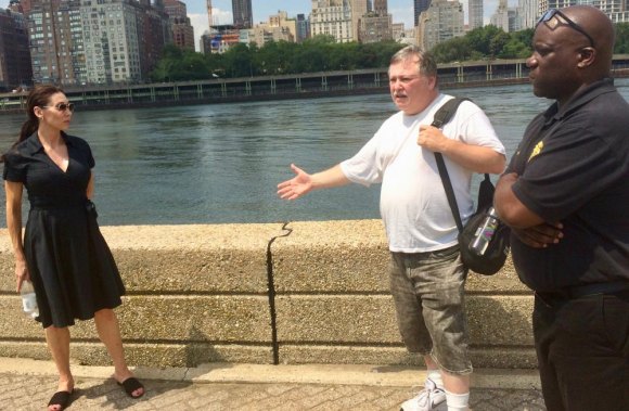 Are Tiger Dams the Answer for Roosevelt Island Flood Control? RIOC Explores Cheryl Witmer with Frank Farance and Keven Brown in Lighthouse Park, site of worst flooding on Roosevelt Island.