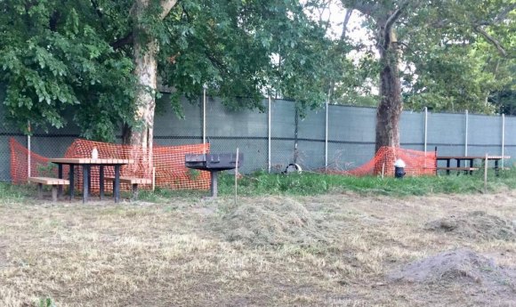 Hey, RIOC! Who's minding the store? Part 4 / Lighthouse Park "Several trees adjacent to the Octagon, some picnic tables and barbecue grills, along with the iconic Sabrina statue were to be replaced and or relocated nearby to clear space," DEP promised. Never happened. Where was RIOC?