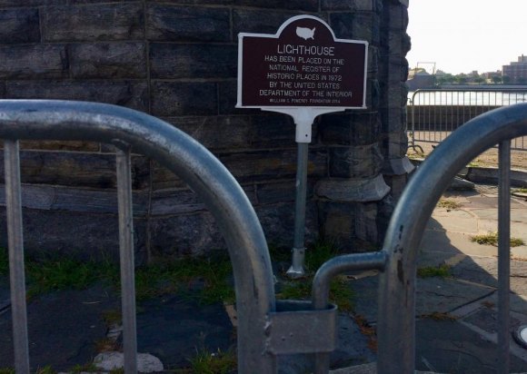 Hey, RIOC! Who's minding the store? Part 4 / Lighthouse Park An elegant, preserved icon insulted by RIOC.