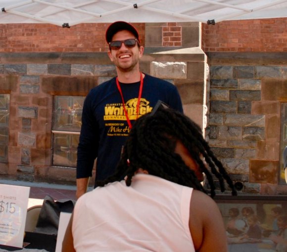 Roosevelt Island Day 2018 In Photos Kevin Douglas steps in for Hope Church's vacationing Dan Sadlier.