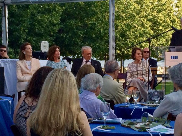 Roosevelt Island's Best Neighbors #1: Four Freedoms Park Conservancy Tom Brokaw with honored guests, Mrs. Franklin Delano Roosevelt Jr., Lt. Gov. Kathy Hochul and Matilda Cuomo